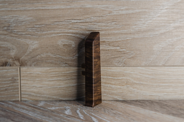 Заглушка правая ROYCE 80 мм 329 Дуб Гартвис (15 шт)